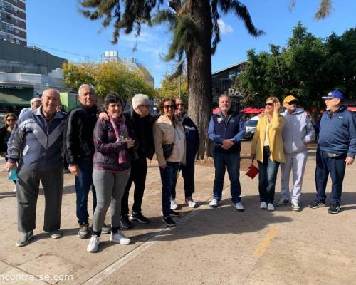 28770 2 CAMBIAMOS EL RECORRIDO...CAMINATA POR PARQUE SAAVEDRA Y ALMUERZO