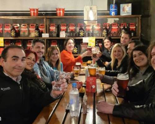 Hermoso grupo !!!!  :Encuentro Grupal Birras de viernes relax - Propuesta de 45 a 55 años