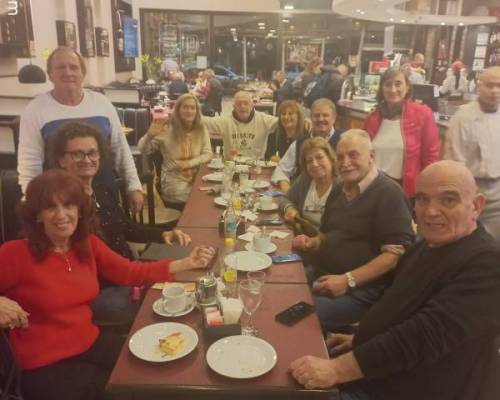 29182 7 Caminamos y tomamos un cafe