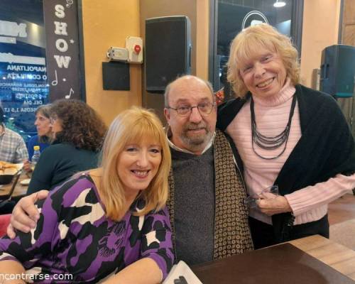 Que lindo trio: Irie, Florentino y Cris! :Encuentro Grupal COMER, BAILAR, DISFRUTAR !!!!