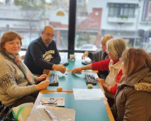 Empezando la tarde 🥳 :Encuentro Grupal JUGAMOS BURAKO