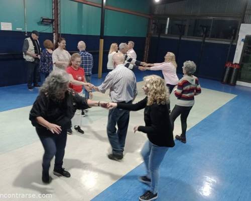 29806 6 BAILAMOS EN ALMAGRO CON AMERICANO , ROCK Y PACHANGA !