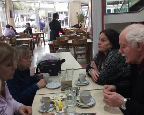 29845 4 A RENACER CON LA PRIMAVERA!!  Café Conociéndonos, charla, amigos y algo más...