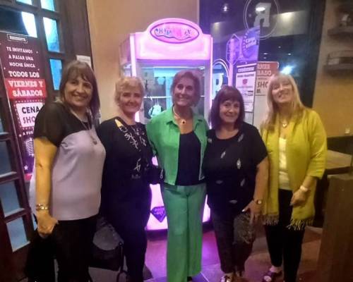 Muy linda foto!! Gracias!!! :Encuentro Grupal UN CUMPLEAÑOS ESPECIAL !!!!!!