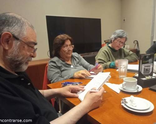 Encuentros Grupales (30/10/2023) :   Taller literario- Te doy la palabra BIS