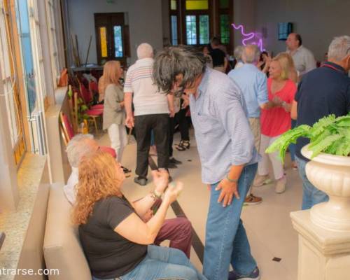 Encuentros Grupales (26/11/2023) :   MERIENDA Y BAILE EN VILLA URQUIZA  ! ! !