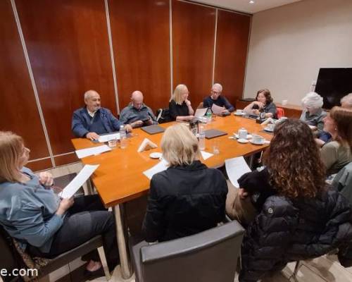 Hermosa noche! Gracias por el encuentro, por la cena llena de risas y por estos martes que cada vez cobran más fuerza. Abrazos a todos! :Encuentro Grupal Los martes son puro cuento