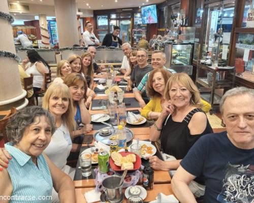 Què lindo grupo!! Fuè una cena muy entretenida. :Encuentro Grupal Bowling en "PALO