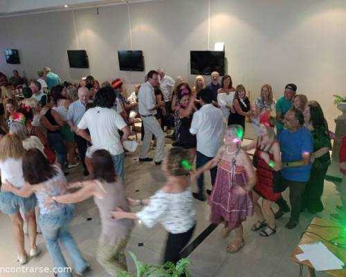 Súper fiesta!!! Gracias por tanta alegría!!! :Encuentro Grupal Y ARRANCAMOS EL AÑO CON BAILE EN VILLA URQUIZA  ! ! !