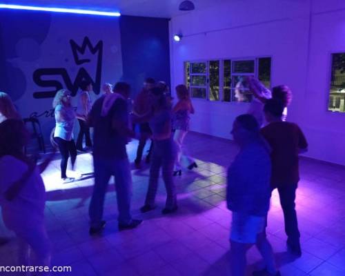 30669 4 A BAILAR SALSA Y BACHATA EN CABALLITO ! ! !