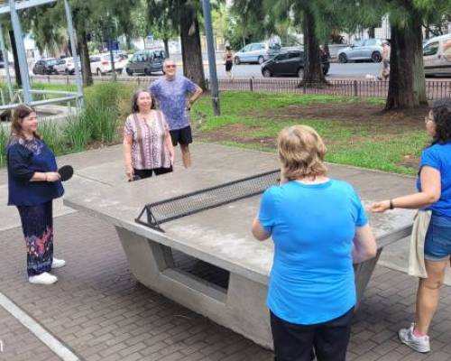 30674 1 Nos volvemos a juntar a jugar Ping Pong ? 