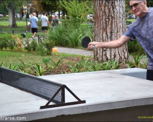 30674 8 Nos volvemos a juntar a jugar Ping Pong ? 