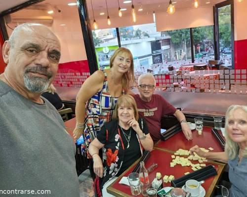 Muy linda mesa de juego! :Encuentro Grupal JUGAMOS AL RUMMY  EN MONTE CASTRO