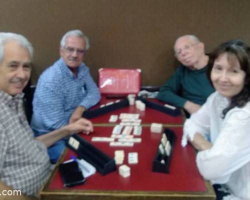 Ella: Clelia. Ellos: Athos, Carlos y Carlos. :Encuentro Grupal Jugamos al RUMMY en Monte Castro- CUMPLIMOS 2 AÑOS