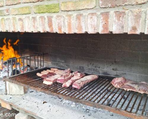 31001 1 Asado, Juegos y Karaoke con Rock Nacional en Club Villa Martelli.