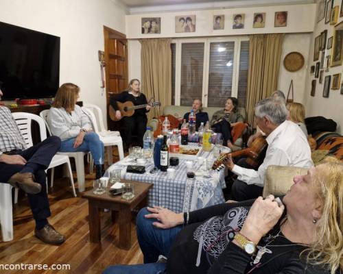 31047 1 COMIDA Y GUITARREADA EN LO DE MAJO