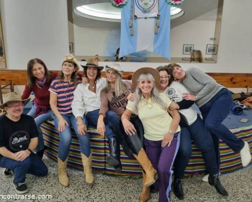 Que grupo genial se formó!! :Encuentro Grupal EN ENCONTRARSE TAMBIEN SE BAILA COUNTRY