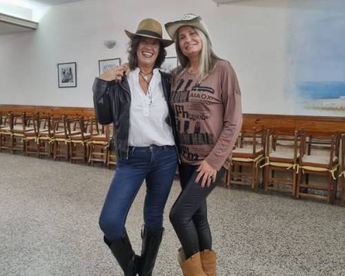 Las chicas COUNTRY  :Encuentro Grupal EN ENCONTRARSE TAMBIEN SE BAILA COUNTRY