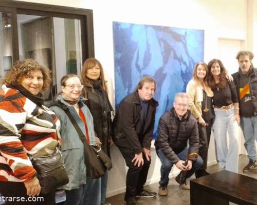 Hermosos cuadros, muy amables los artistas y la curadora de la galería  :Encuentro Grupal UNA PINTURITA........LLEGA NODO 2024!!!