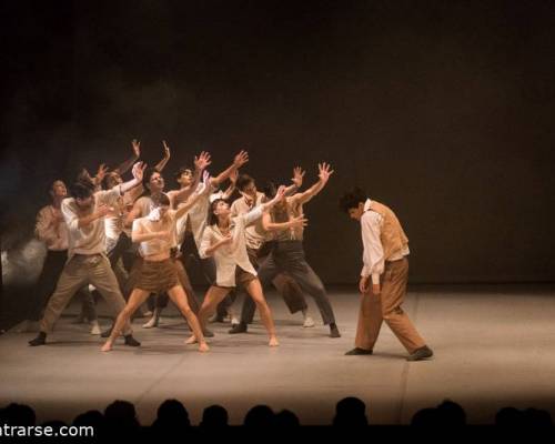 31177 10 Ballet Contemporáneo del Teatro San Martín - Duggan + Berrueta - Los gestos de la sal - El eco de las manos 