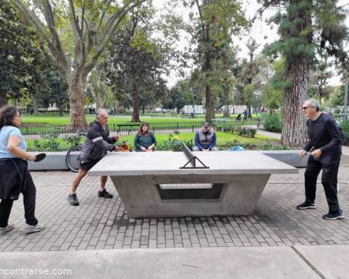 Dos contra uno, la única manera de ganarle al maestro Enrique :Encuentro Grupal PIMPONEAMOS EN VILLA DEVOTO