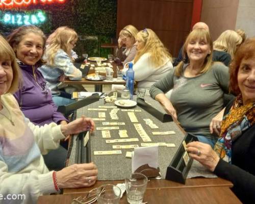 31405 4 Jugamos Rummy En Caballito !!! 