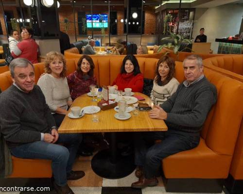 31462 2 CAFECITO DE LOS JUEVES EN QUILMES