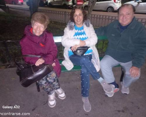 31543 2 SE ACERCA EL INVIERNO PERO DEVOTO CAMINA