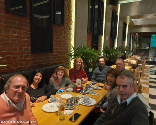 31558 11 CAFECITO DE LOS JUEVES EN QUILMES