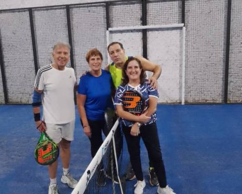 31568 4 ** JUGAMOS AL PADDLE **