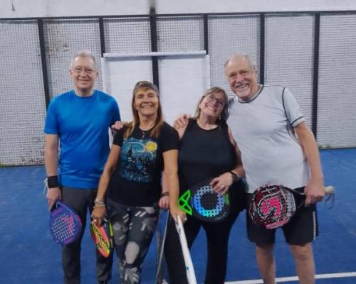 31568 6 ** JUGAMOS AL PADDLE **
