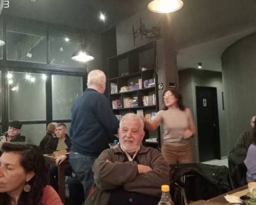 31585 12 Escuchamos una banda de rock en Buffalo`s Cafe
