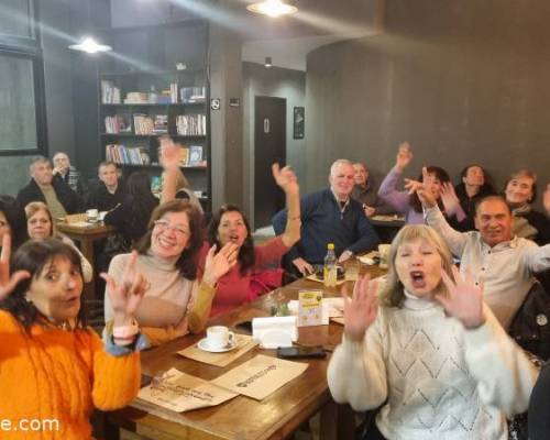 31585 22 Escuchamos una banda de rock en Buffalo`s Cafe
