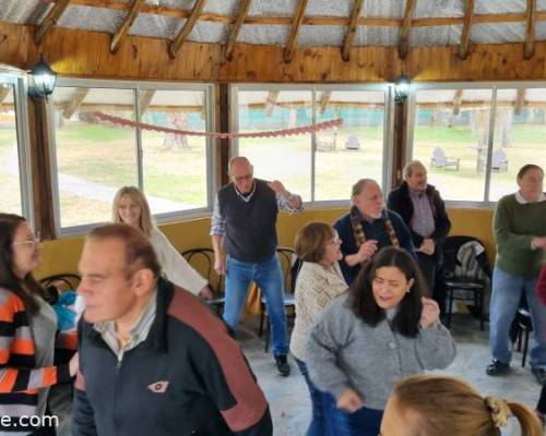 31665 2 Festejamos el día del Amigo con Asado y baile con Rock Nacional en el Club Ejercito Villa Martelli