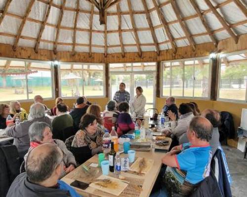 31665 40 Festejamos el día del Amigo con Asado y baile con Rock Nacional en el Club Ejercito Villa Martelli
