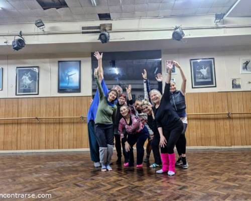 31674 4 Salio encuentro feriado hoy . ENSAYO DE OBRAS DE DANZA CONTEMPORANEA LAS VOLVEREMOS A MOSTRAR .. ES PARA TIDOS AMBOS SEXOS PRINCIPIANTES Y NIVEL MEDIO
