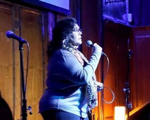 31677 17 VOLVEMOS CON EL KARAOKE  REPETIMOS LA ALEGRÍA Y LAS GANAS DE CANTAR