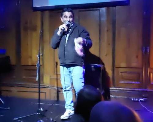 31677 9 VOLVEMOS CON EL KARAOKE  REPETIMOS LA ALEGRÍA Y LAS GANAS DE CANTAR