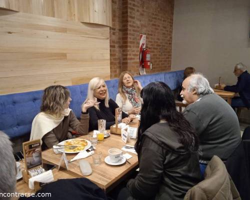 31685 1 CHARLA Y CAFÉ EN ZONA OESTE