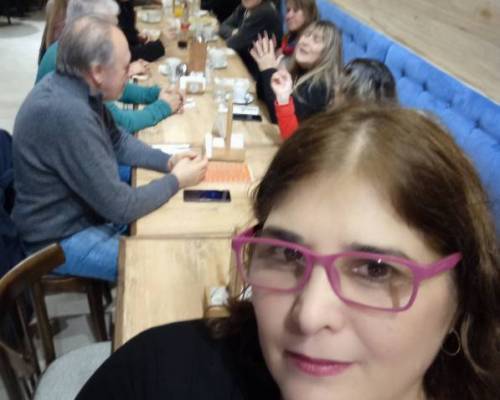 31685 2 CHARLA Y CAFÉ EN ZONA OESTE