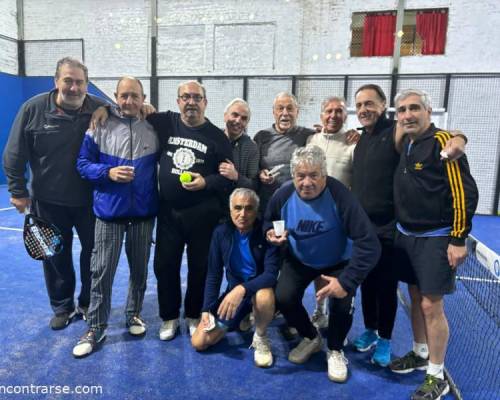 31718 11 ** JUGAMOS AL PADDLE **