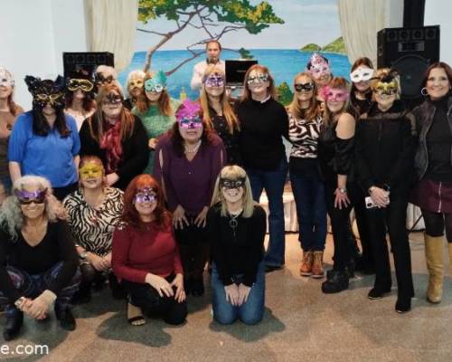 31785 8 Fiesta de antifaces 
