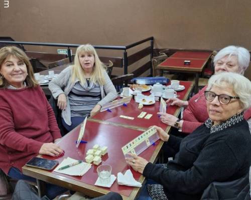 31893 4 JUGAMOS AL RUMMY MONTE CASTRO