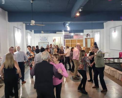 31934 8 FIESTA SHOW BAILE