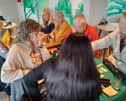 31943 9 O E S T E  ¿Jugamos al Rummy?