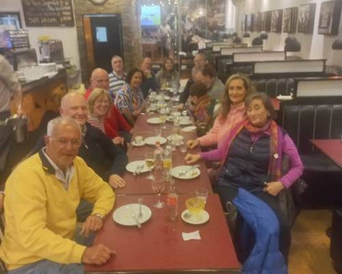 31952 12 SE VIENE AGOSTO Y SEGUIMOS CAMINANDO EN DEVOTO