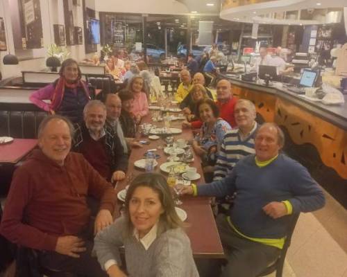 31952 9 SE VIENE AGOSTO Y SEGUIMOS CAMINANDO EN DEVOTO