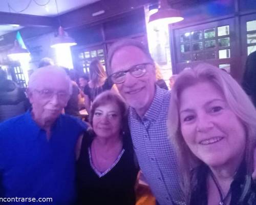 31971 7 A BAILAR EN JOE BAR  Y BRINDAMOS POR EL PADRE DE LA PATRIA  !  !  !