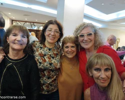32057 5 ESTAMOS DE FESTEJO: CUMPLEAÑOS CON CENA SHOW