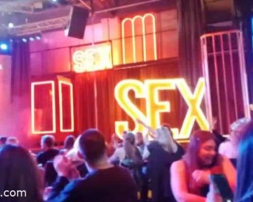 32088 11 SEX.......EN SERIO VAN A SEX????